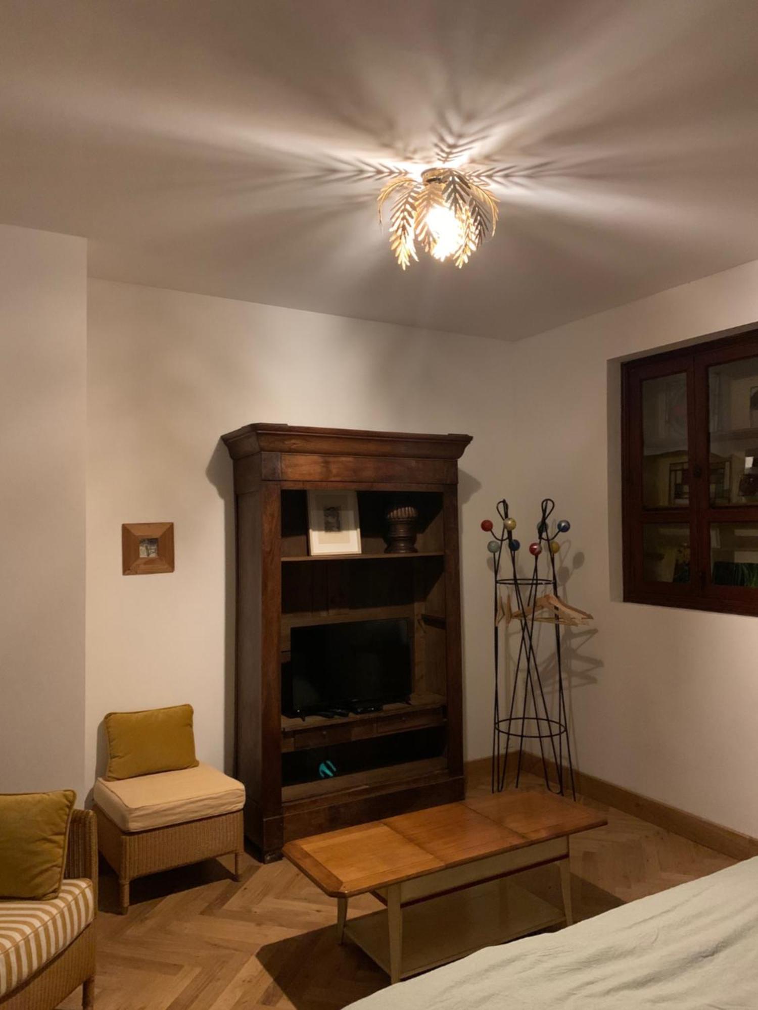 Charmant Appartement Sur Cour, Le Cerisier Bagnères-de-Bigorre Esterno foto